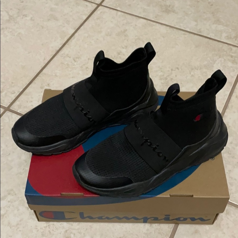 Champions Women’s Rally Black Shoes